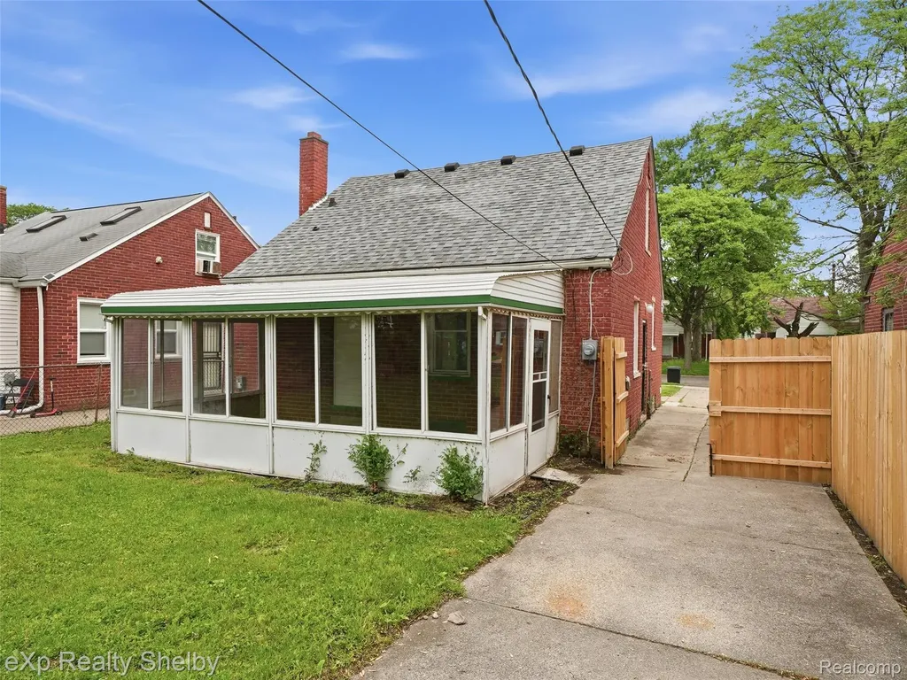 16476 Rossini Drive Detroit City MI 48205