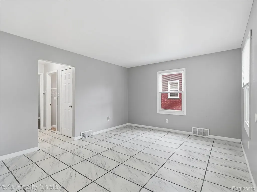16476 Rossini Drive Detroit City MI 48205