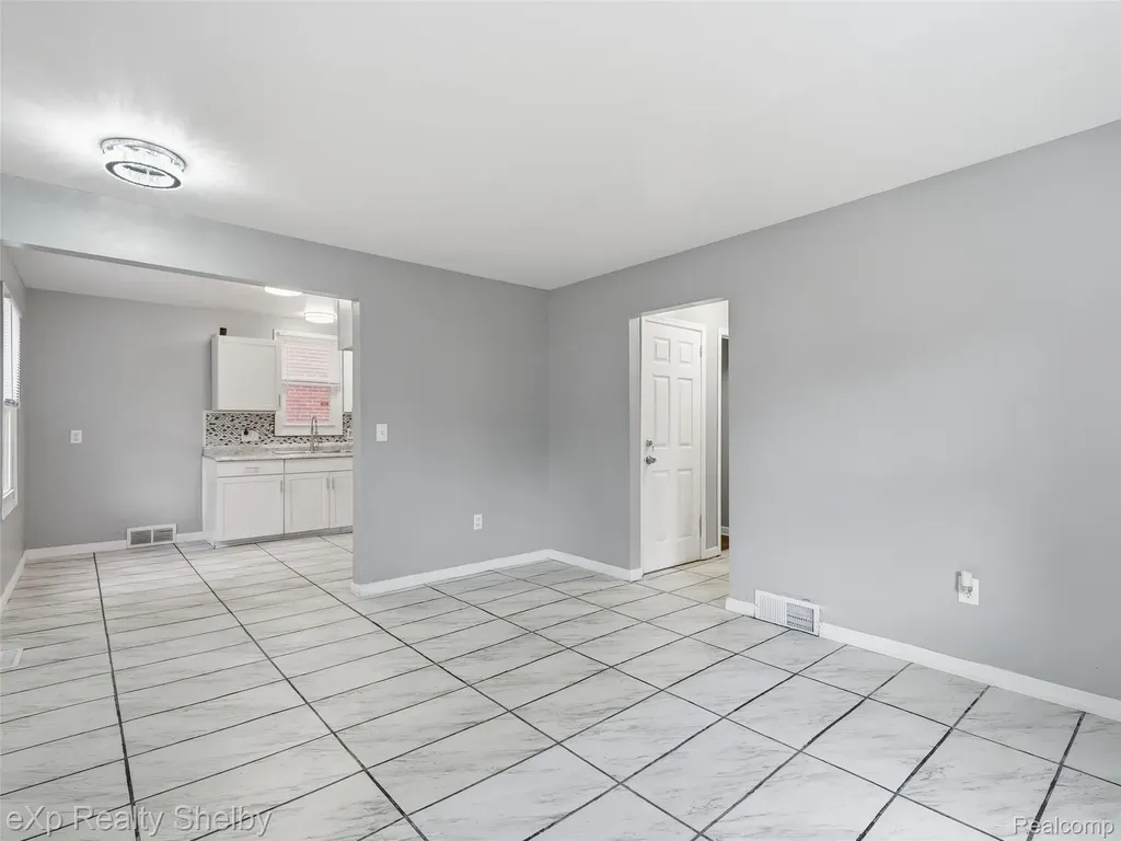 16476 Rossini Drive Detroit City MI 48205