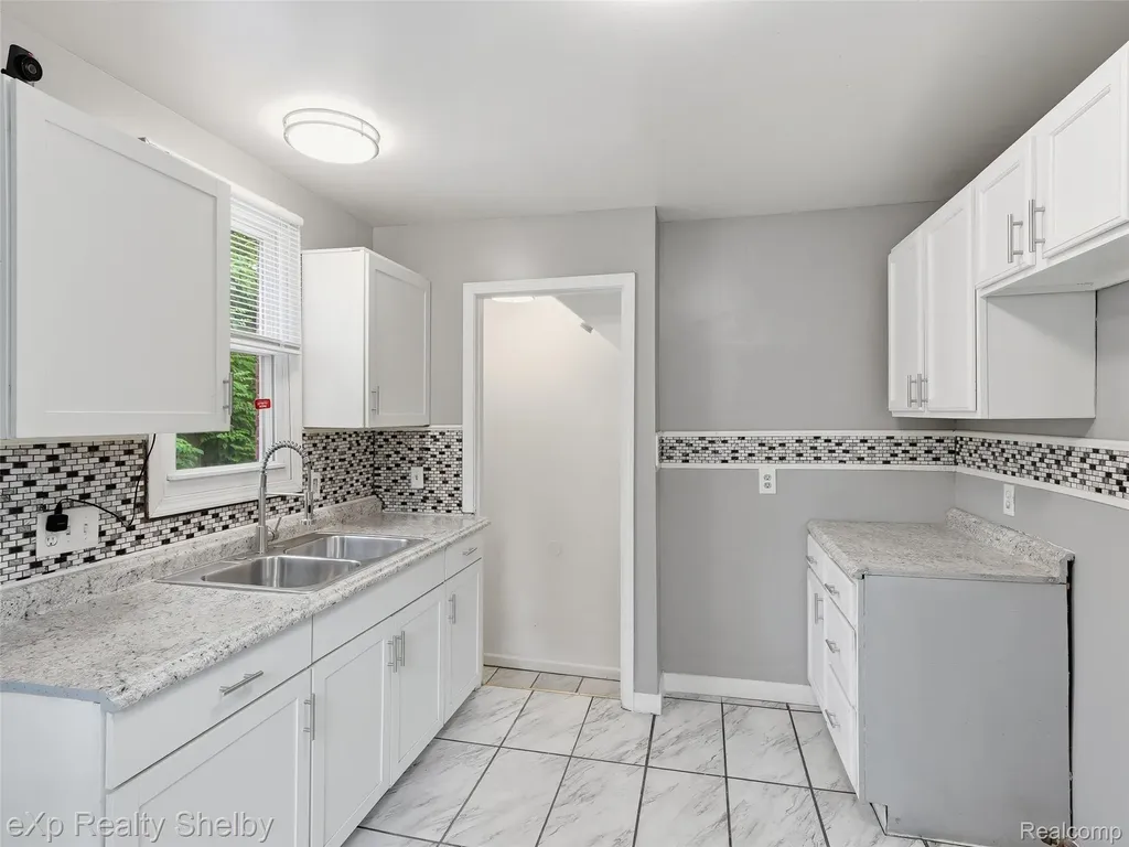 16476 Rossini Drive Detroit City MI 48205