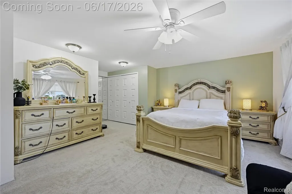 29792 City Center Drive Warren City MI 48093