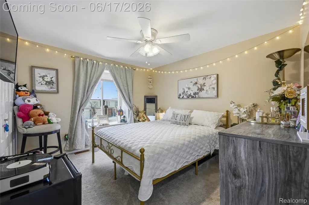 29792 City Center Drive Warren City MI 48093