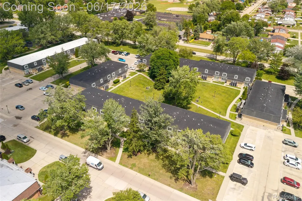 29792 City Center Drive Warren City MI 48093