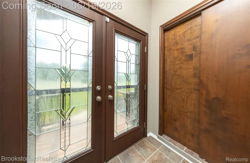 12168 Carriage Trail Circle Springfield Charter Township MI 48350