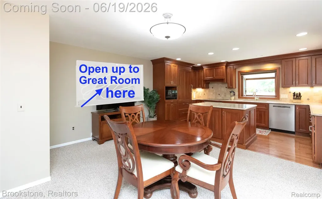 12168 Carriage Trail Circle Springfield Charter Township MI 48350