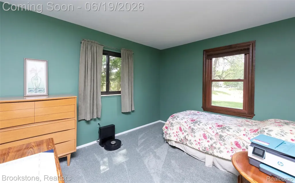 12168 Carriage Trail Circle Springfield Charter Township MI 48350