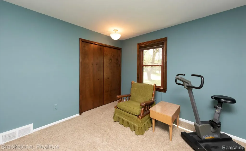 12168 Carriage Trail Circle Springfield Charter Township MI 48350