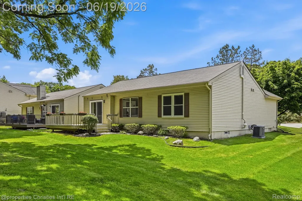19714 Cardene Way Northville Township MI 48167