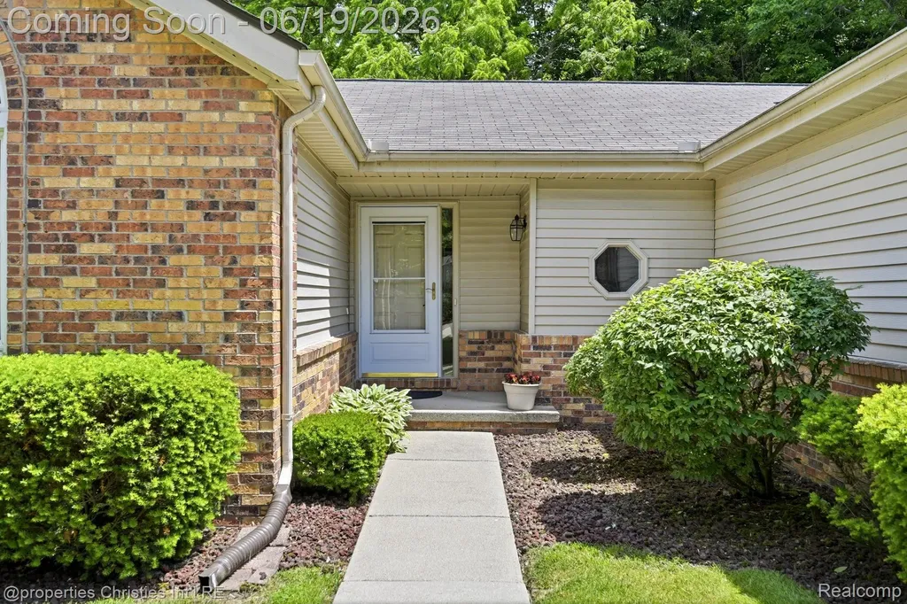19714 Cardene Way Northville Township MI 48167