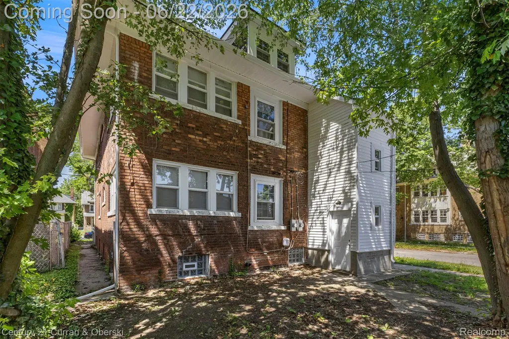 8438 Dexter Avenue Detroit City MI 48206
