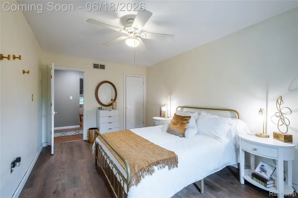 9991 Marshall Road Green Oak Township MI 48178
