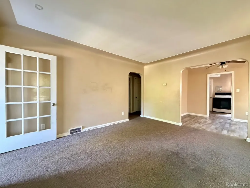 14416 Grandville Avenue Detroit City MI 48223