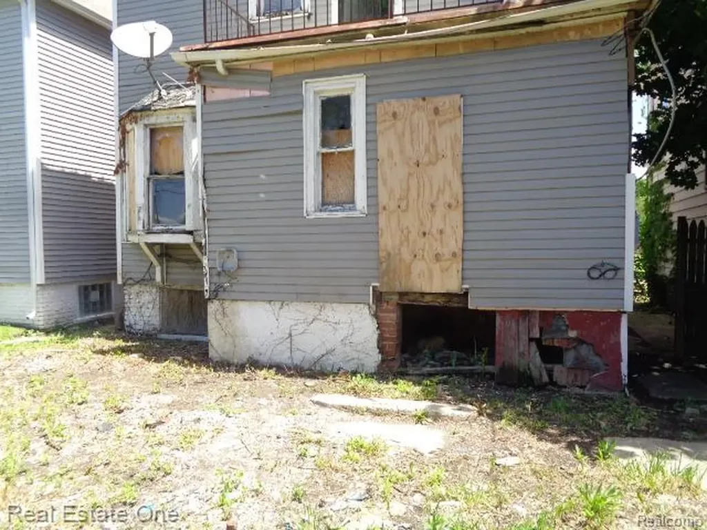 6031 Crane Street Detroit City MI 48213