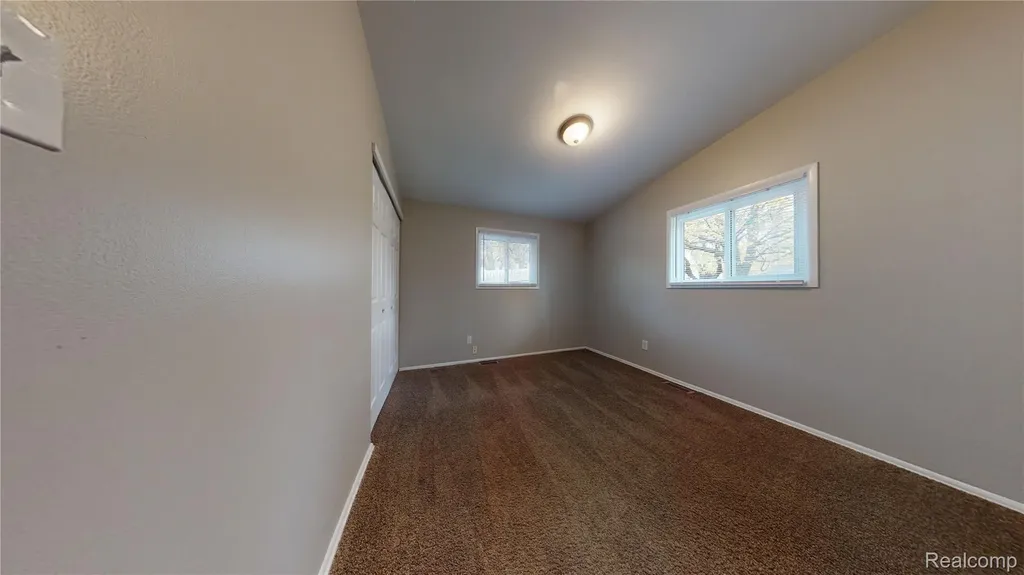 1198 Neafie Avenue Pontiac City MI 48342