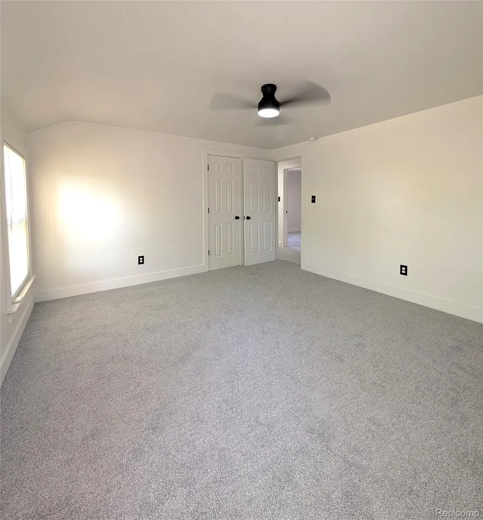 18284 Littlefield Street Detroit City MI 48235