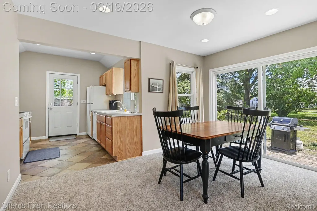 34728 Pardo Street Westland City MI 48185