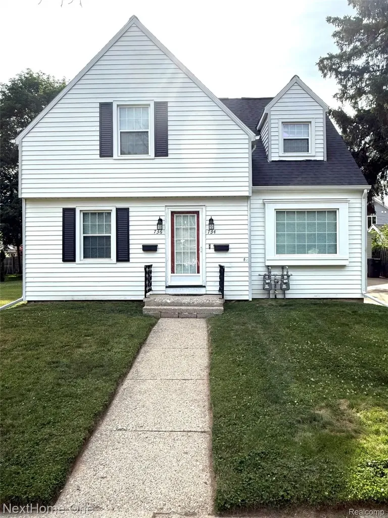 734-736 Briarcliff Road Jackson City MI 49203