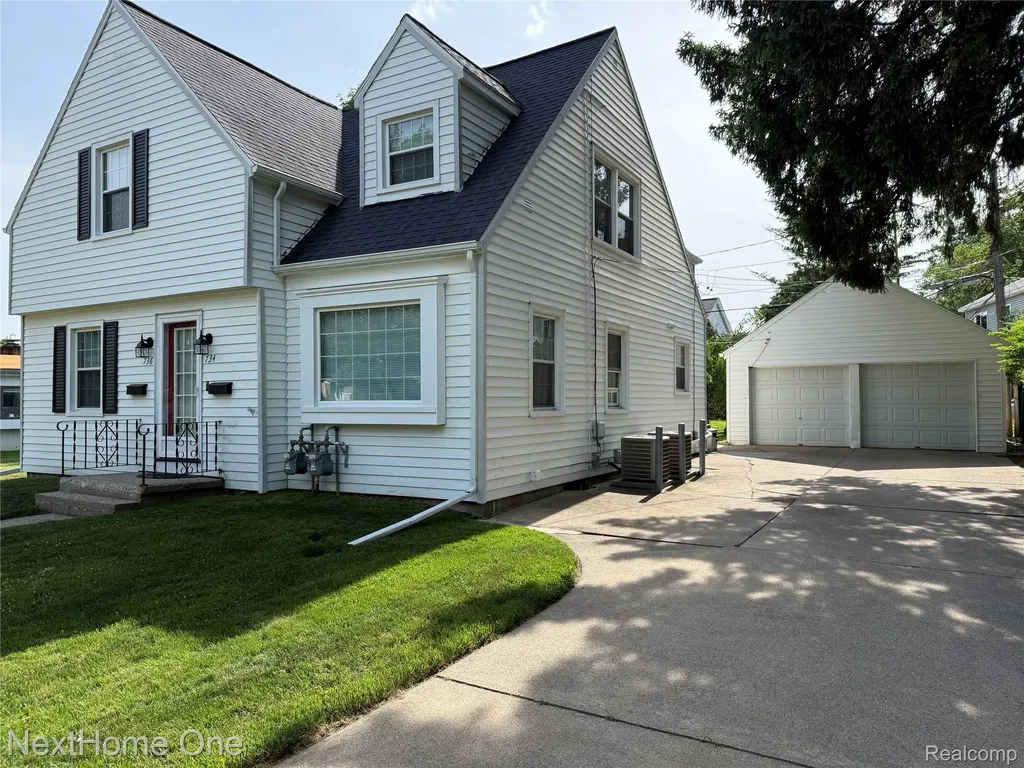 734-736 Briarcliff Road Jackson City MI 49203