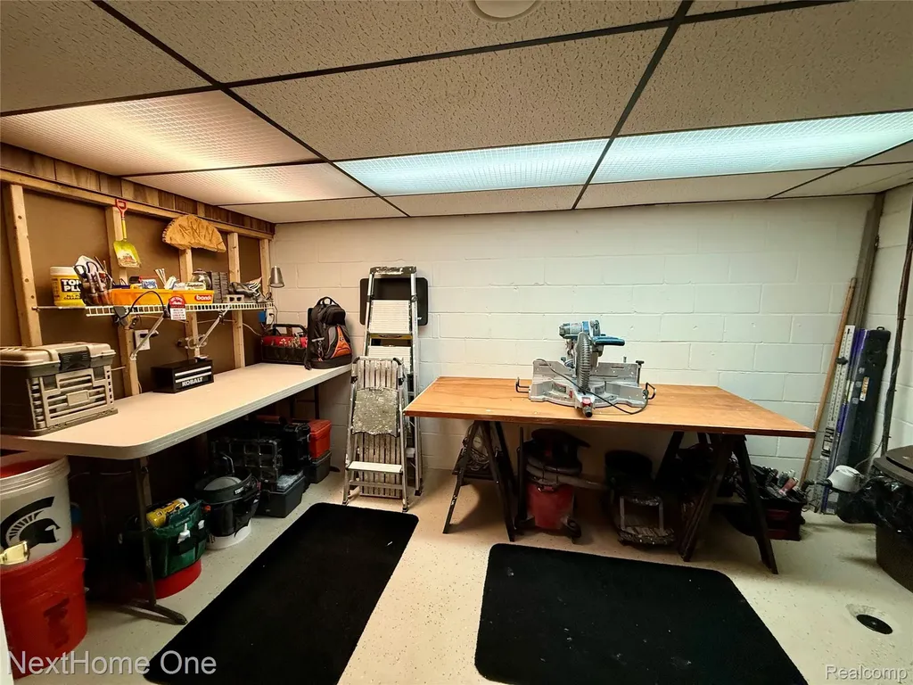 734-736 Briarcliff Road Jackson City MI 49203