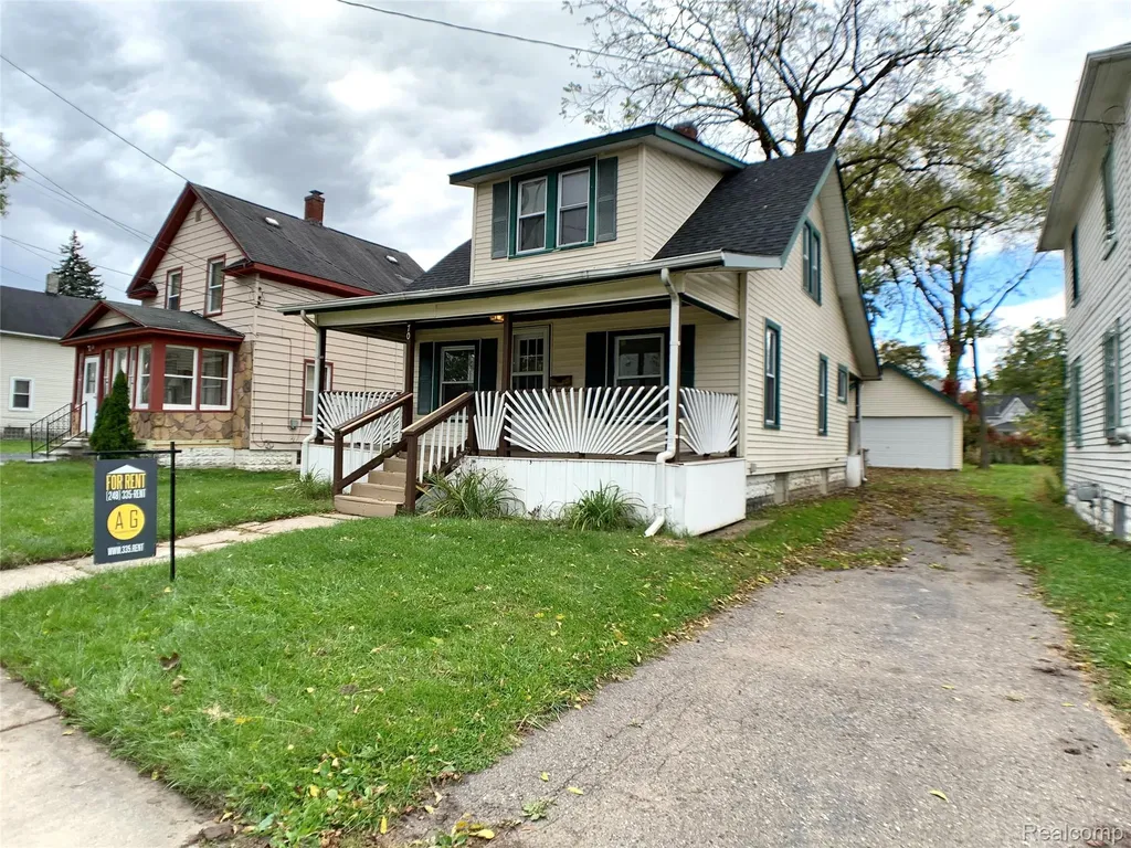 70 S Jessie Street Pontiac City MI 48342