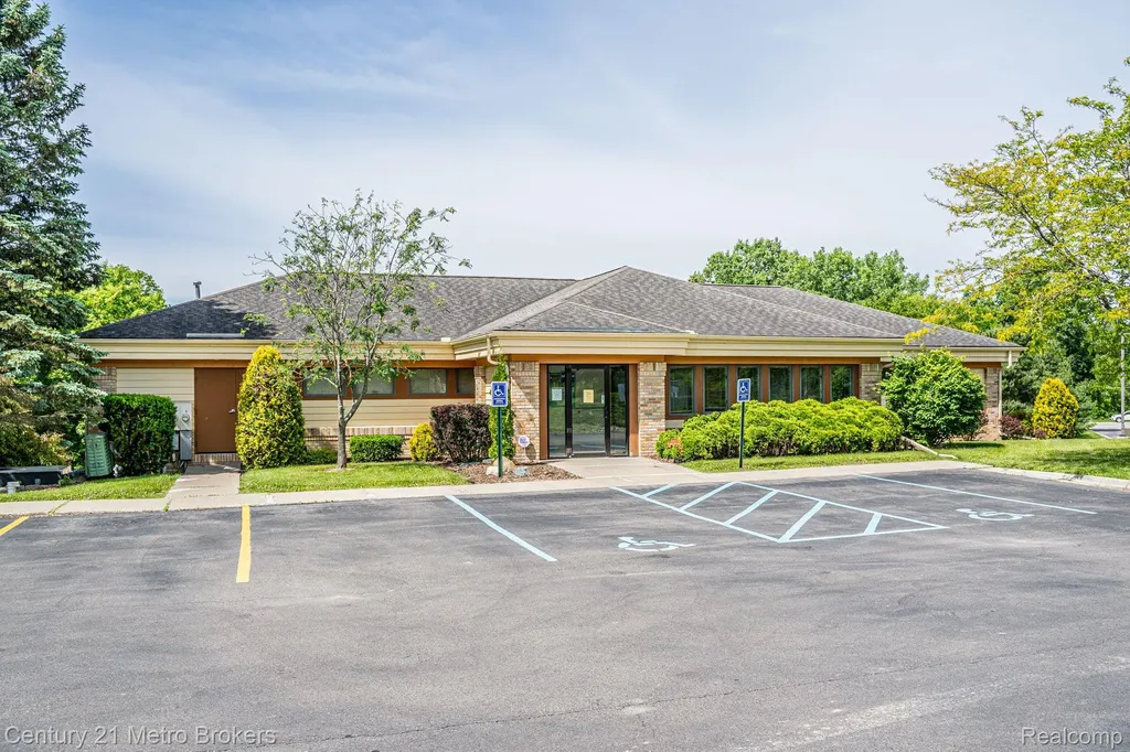 7477 S State Road Atlas Township MI 48438