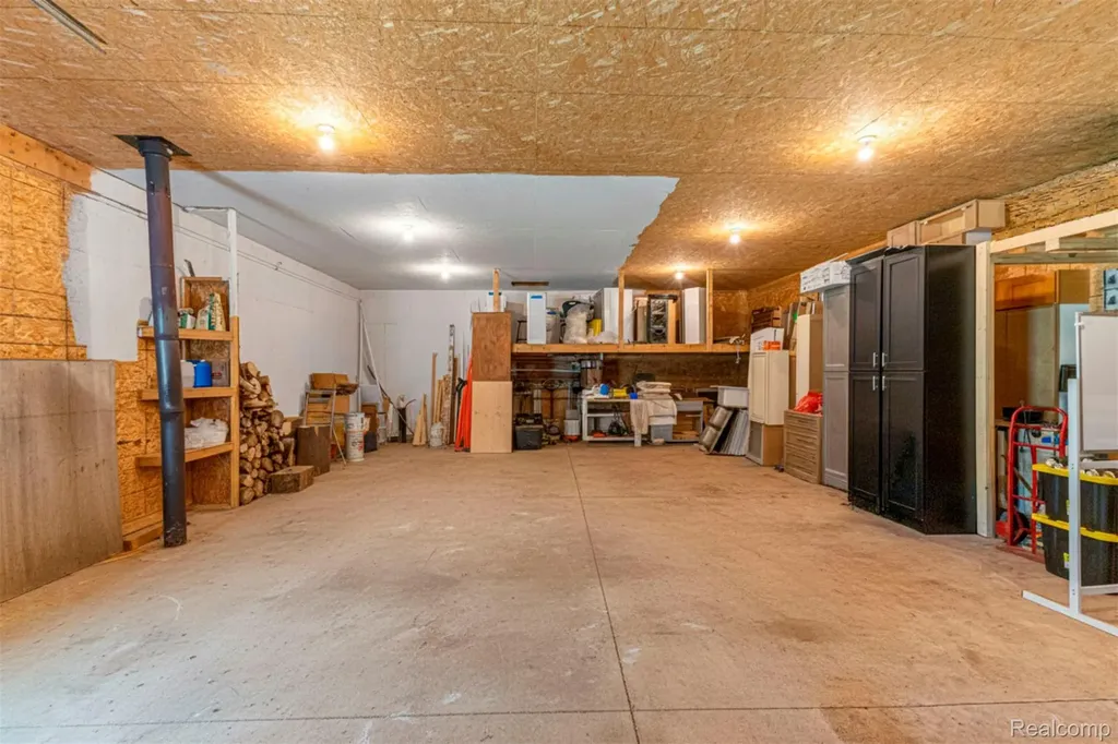 38530 Superior Street Romulus City MI 48174