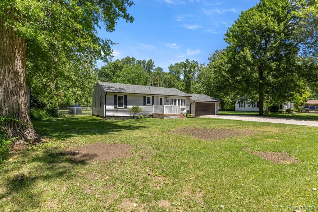 38530 Superior Street Romulus City MI 48174