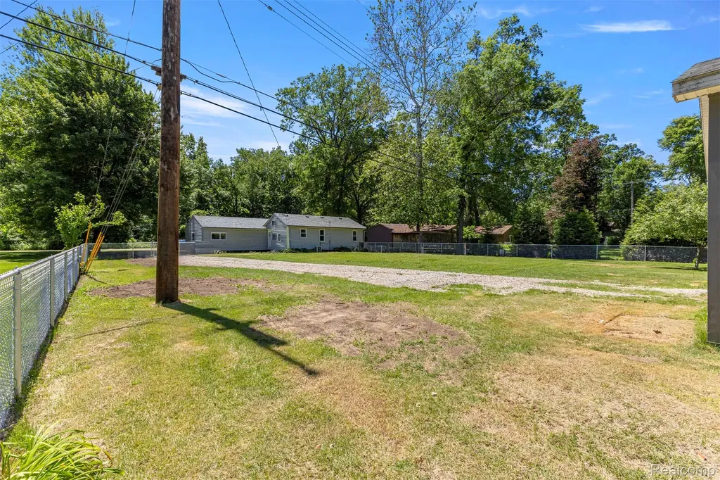 38530 Superior Street Romulus City MI 48174