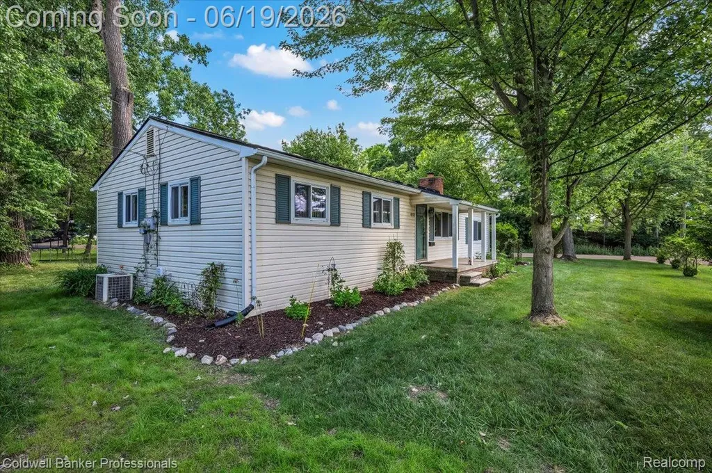 470 Oak Grove Drive Orion Charter Township MI 48362