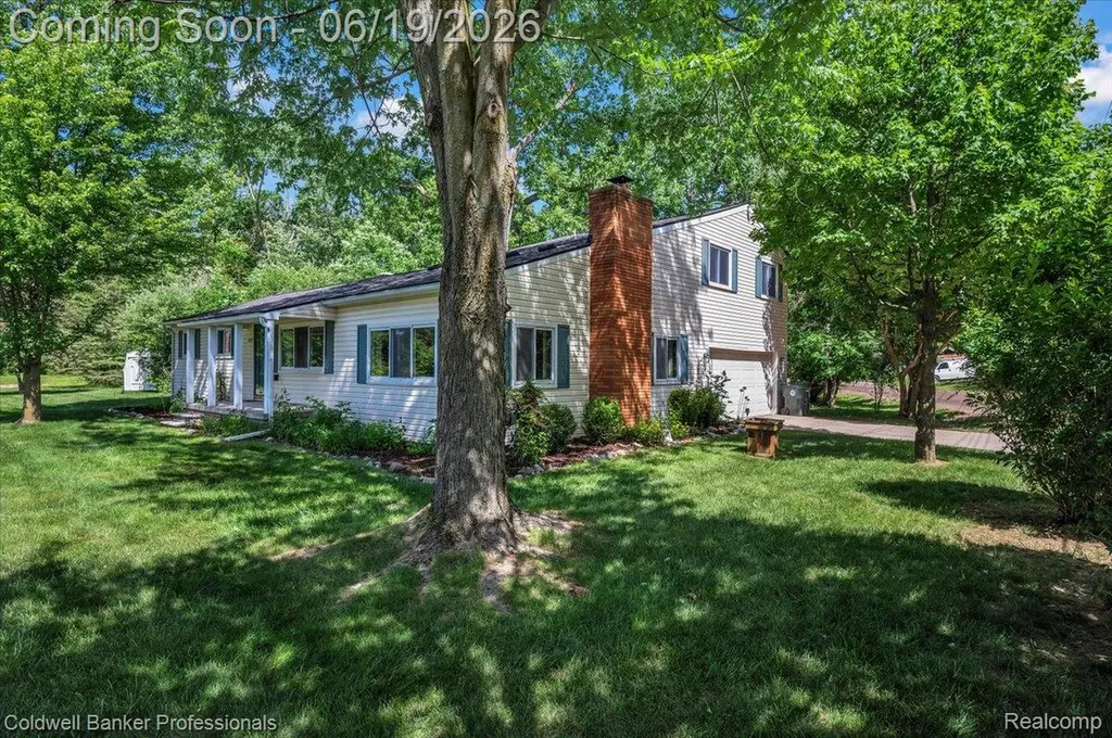 470 Oak Grove Drive Orion Charter Township MI 48362