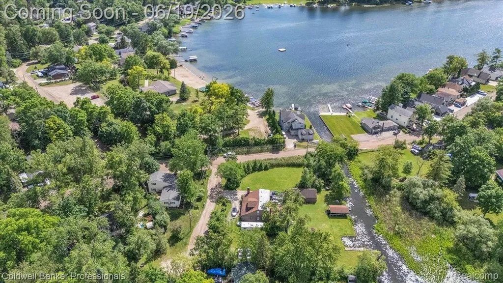 470 Oak Grove Drive Orion Charter Township MI 48362