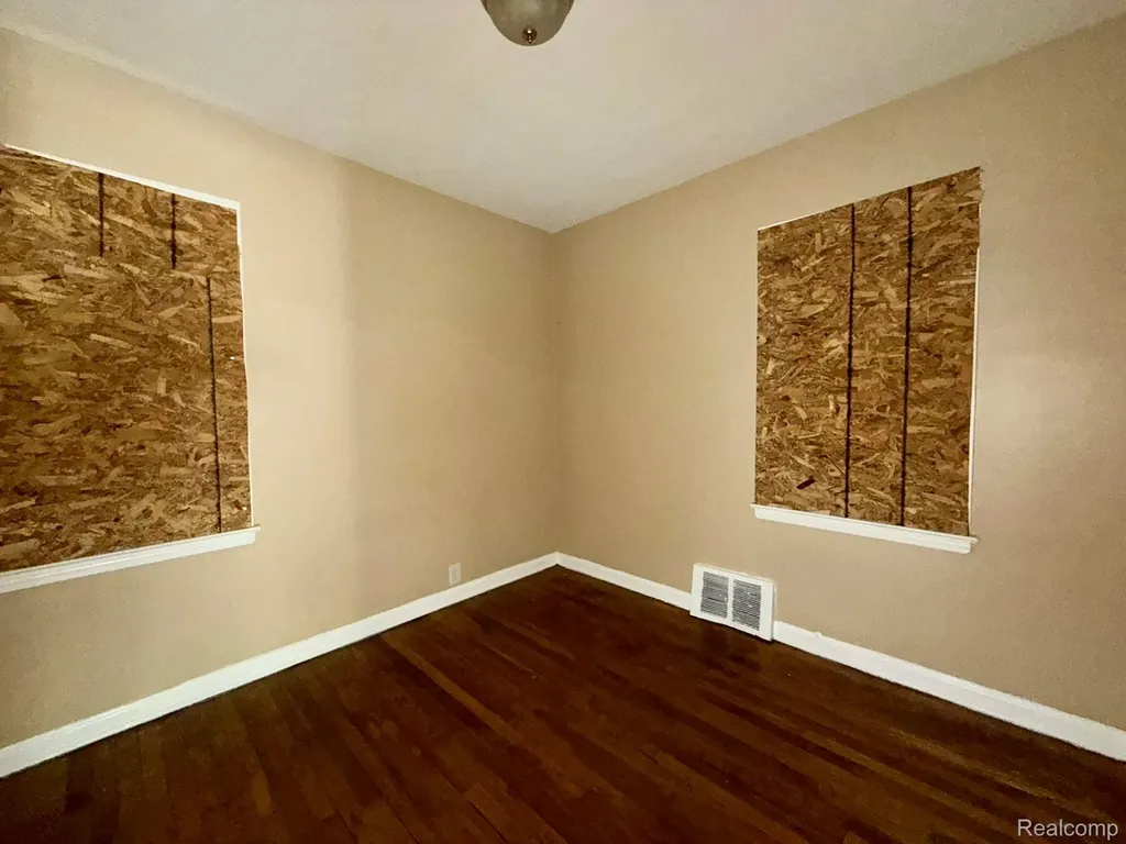 11696 Glastonbury Avenue Detroit City MI 48228