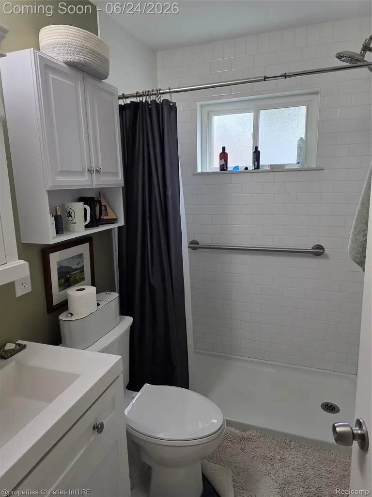 4810 Briarwood Avenue Royal Oak City MI 48073