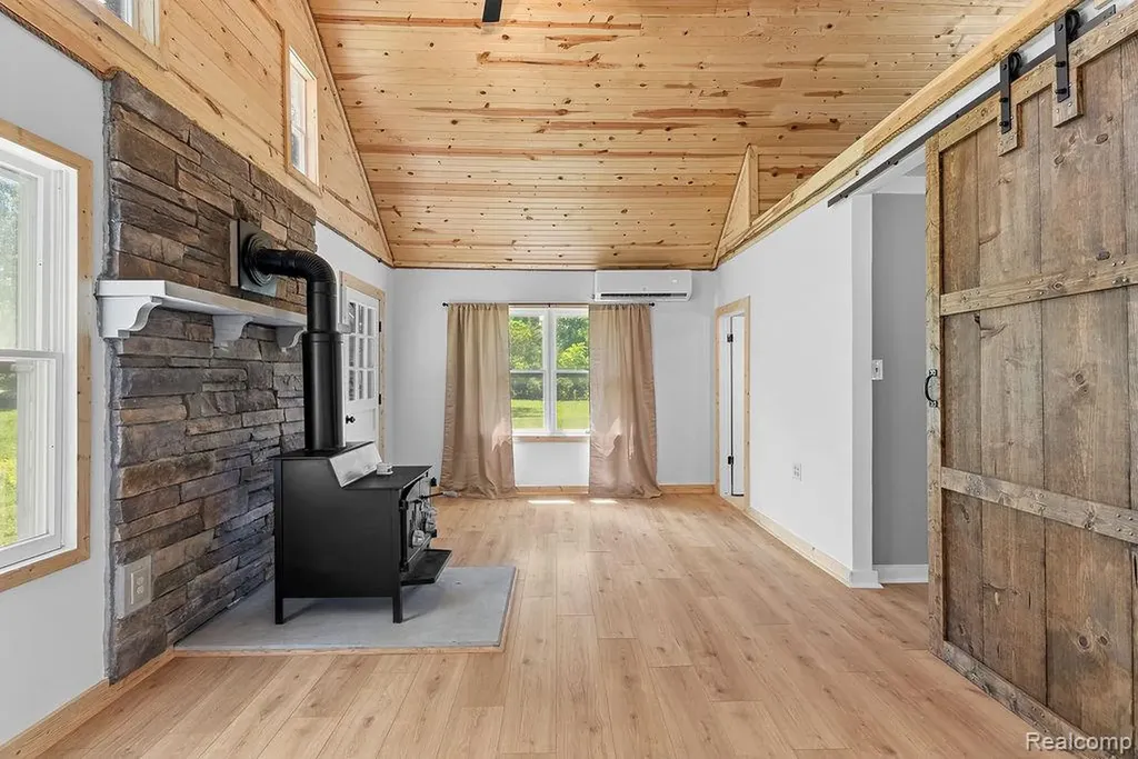 6256 Turner Road Flushing Charter Township MI 48433