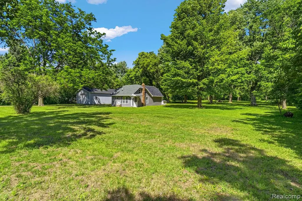6256 Turner Road Flushing Charter Township MI 48433