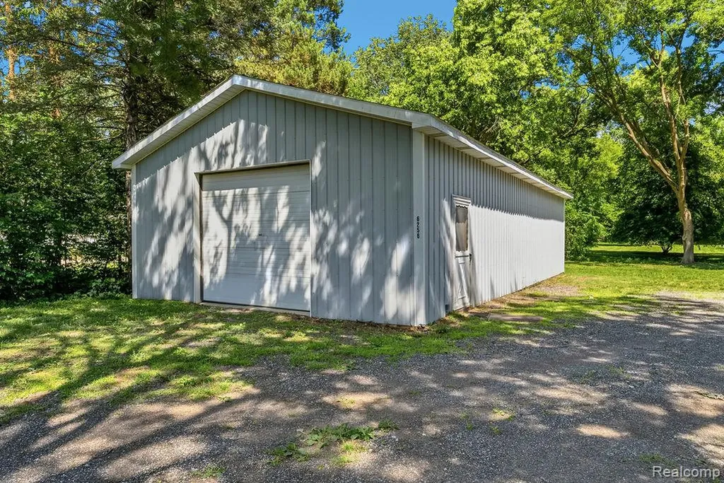 6256 Turner Road Flushing Charter Township MI 48433