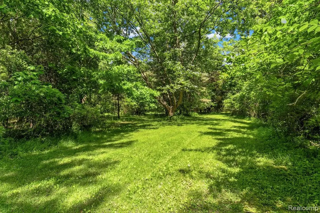 6256 Turner Road Flushing Charter Township MI 48433