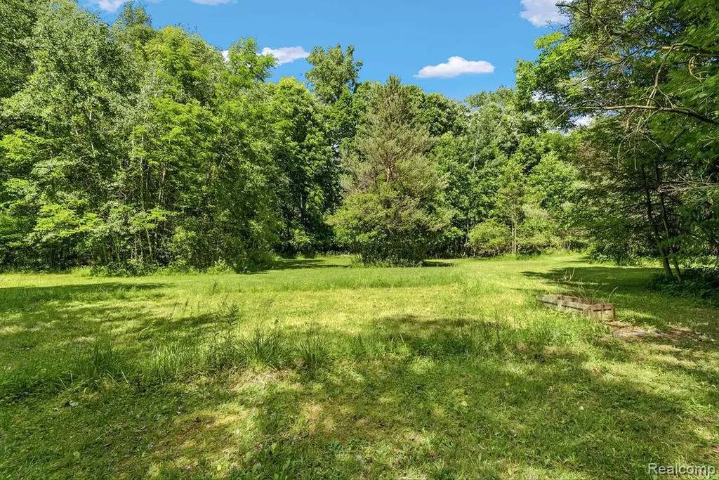 6256 Turner Road Flushing Charter Township MI 48433
