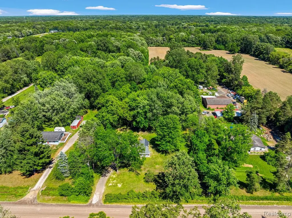 6256 Turner Road Flushing Charter Township MI 48433