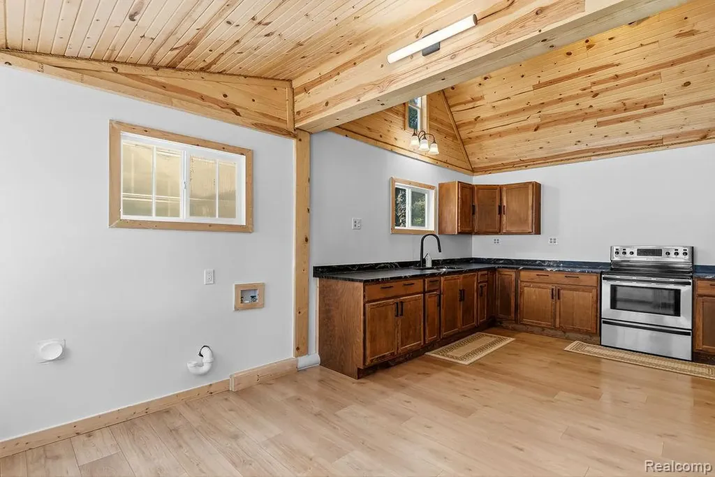 6256 Turner Road Flushing Charter Township MI 48433