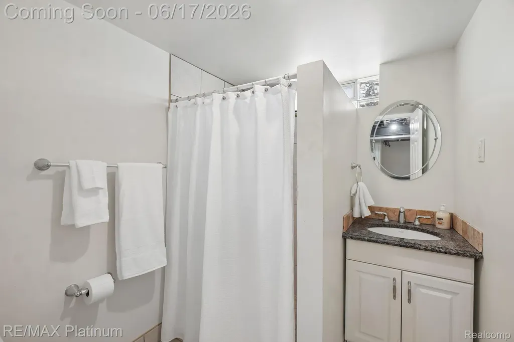 56 Charlevoix Street Clawson City MI 48017