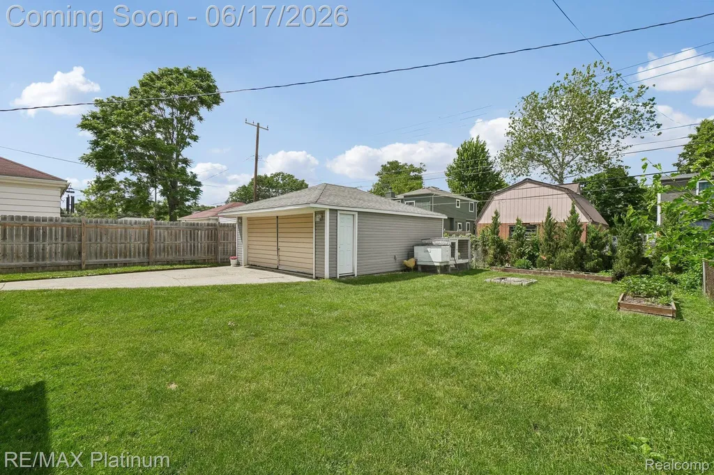56 Charlevoix Street Clawson City MI 48017
