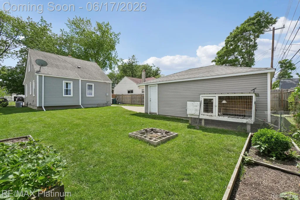 56 Charlevoix Street Clawson City MI 48017