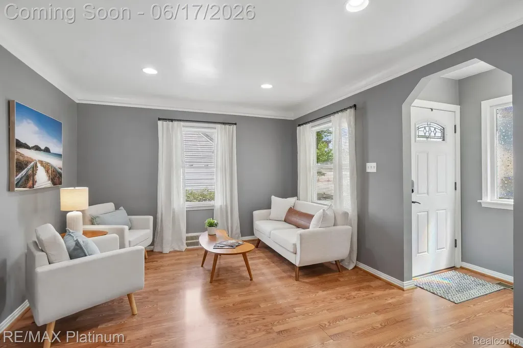 56 Charlevoix Street Clawson City MI 48017
