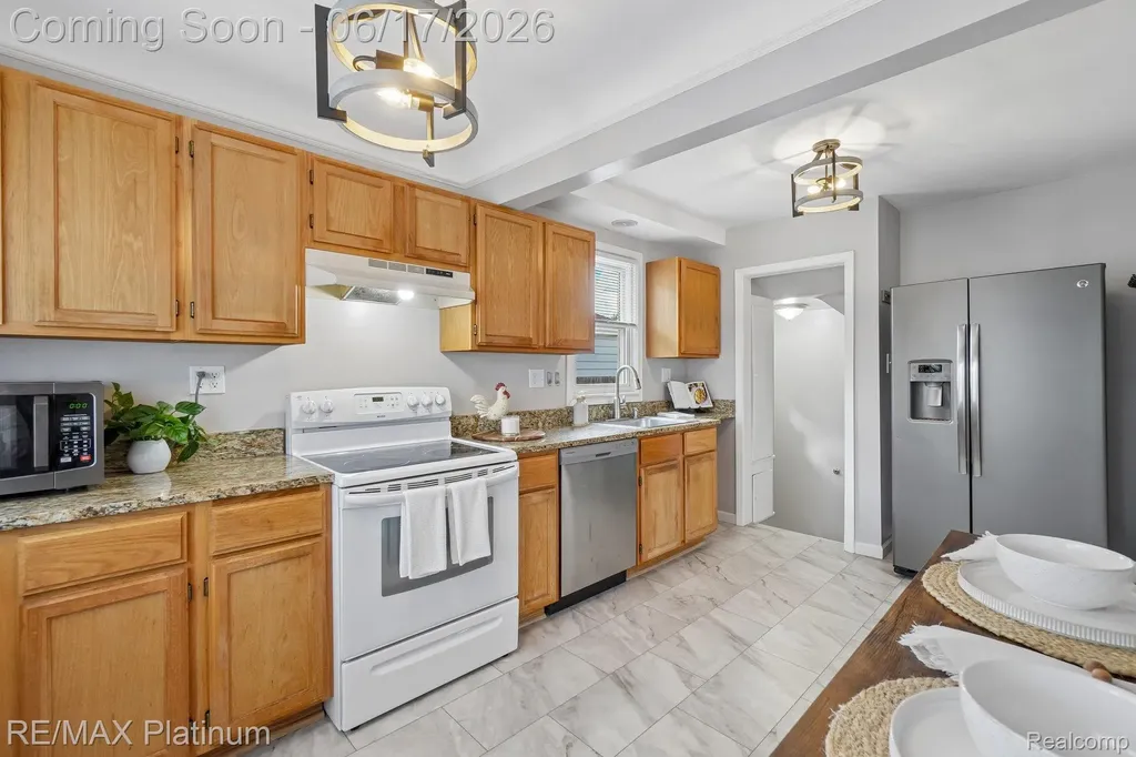 56 Charlevoix Street Clawson City MI 48017