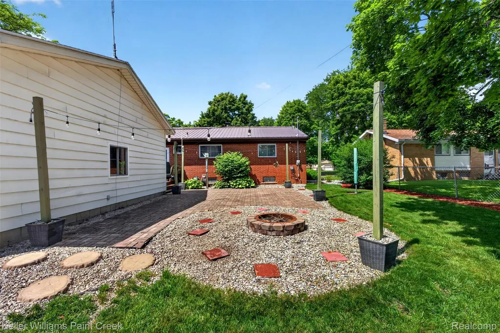 700 Coolidge Drive Midland City MI 48642