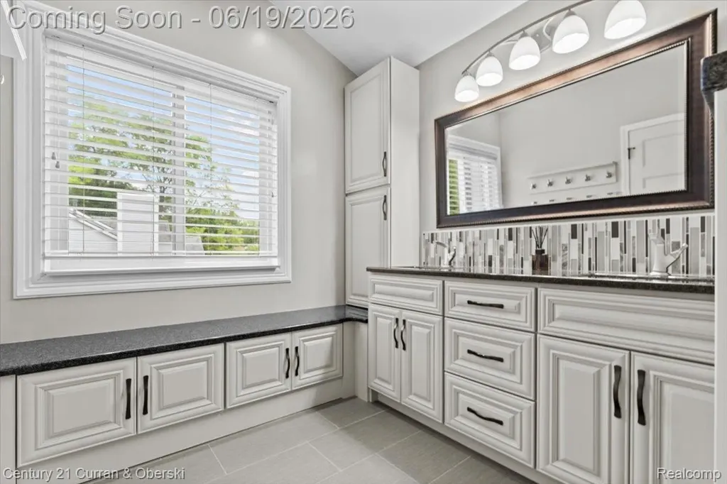 4630 Commerce Woods Drive Commerce Charter Township MI 48382