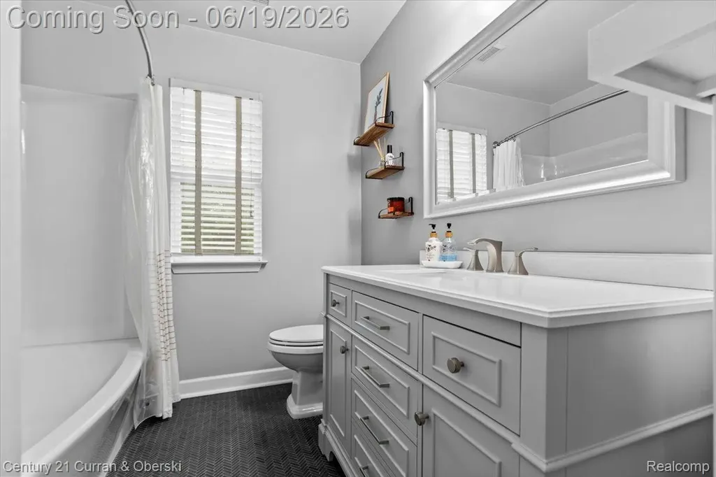 4630 Commerce Woods Drive Commerce Charter Township MI 48382