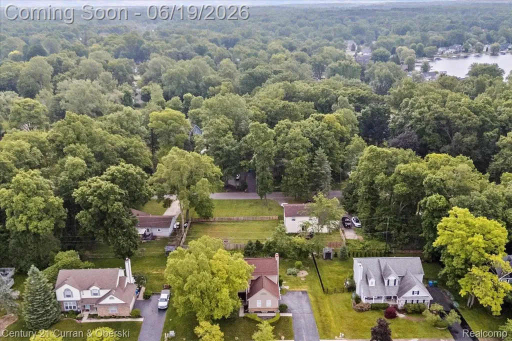4630 Commerce Woods Drive Commerce Charter Township MI 48382