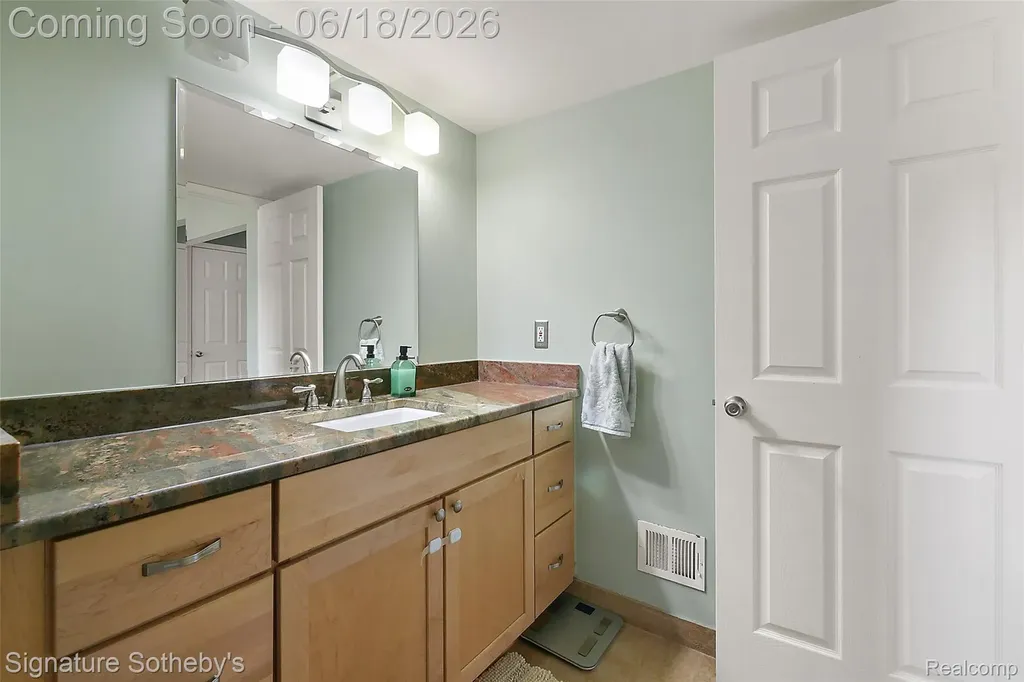 17858 Loranger Street Clinton Charter Township MI 48038